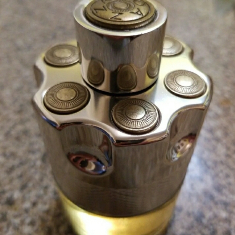 Azzaro wanted eau  detoilette